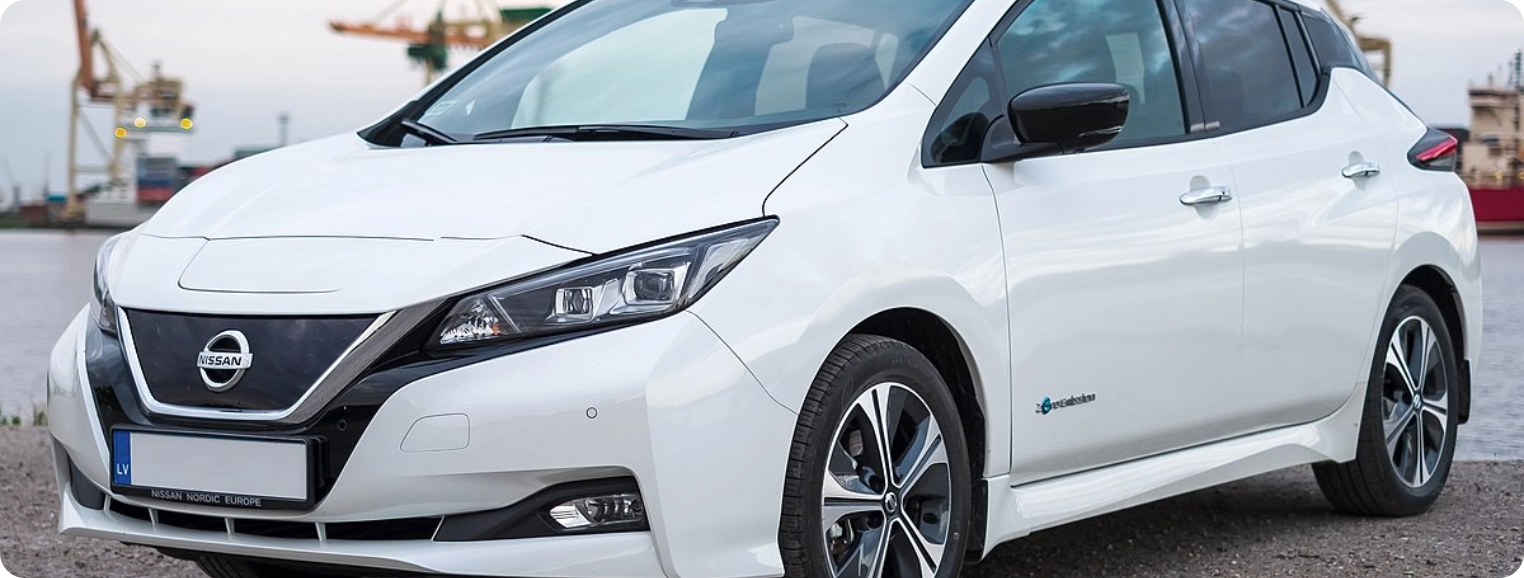 Nissan Leaf 2018 31874639158 cropped